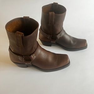 Frye HARNESS 8R